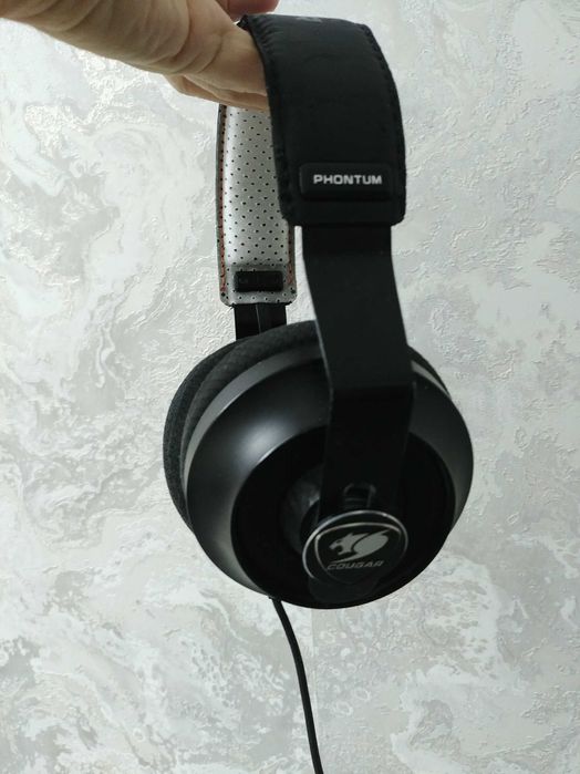 Наушники Cougar phontum