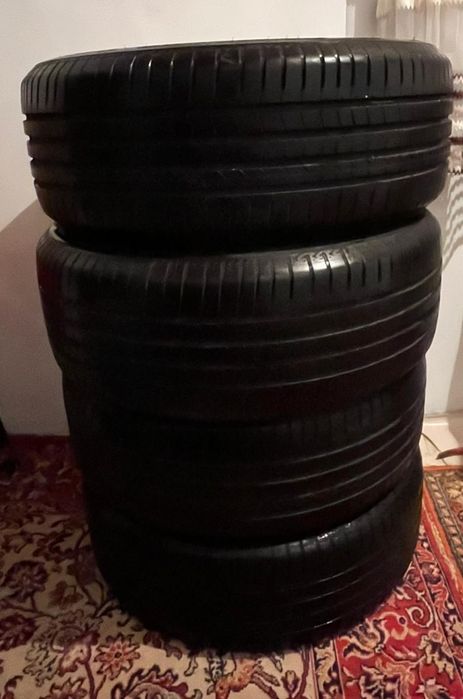 Шины летний r20 хорошем состоянии