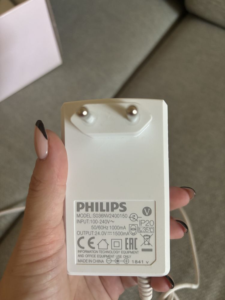 Фотоепилатор Philips Lumea