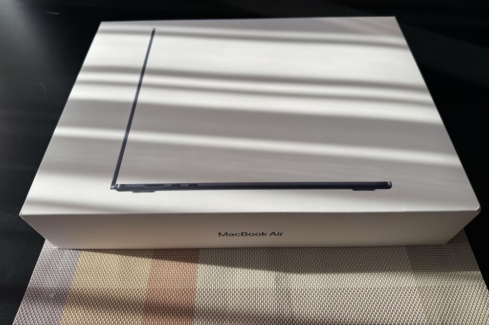 MacBook Air 15” M3 – Midnight – 16 GB RAM / 512 GB SSD – CA NOU