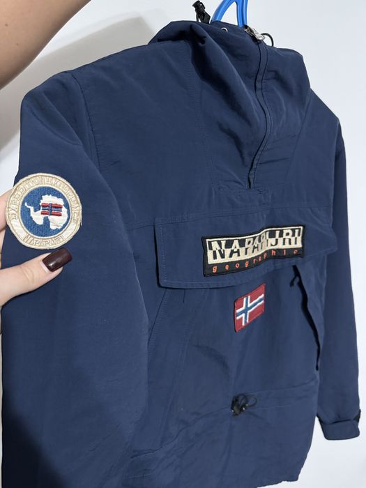 Napapijri куртка (анорак), размер м, (напапири) оригинал