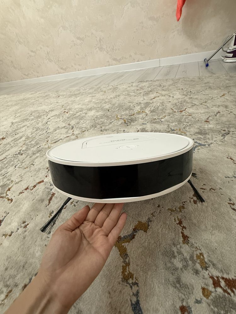 Продаю робот-пылесос Tefal X-Plorer Serie 130AI