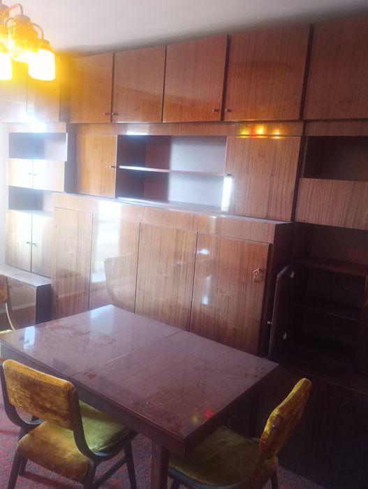 Секция от соца, сгъваемо легло, портманто, четирикрилен гардероб и др.