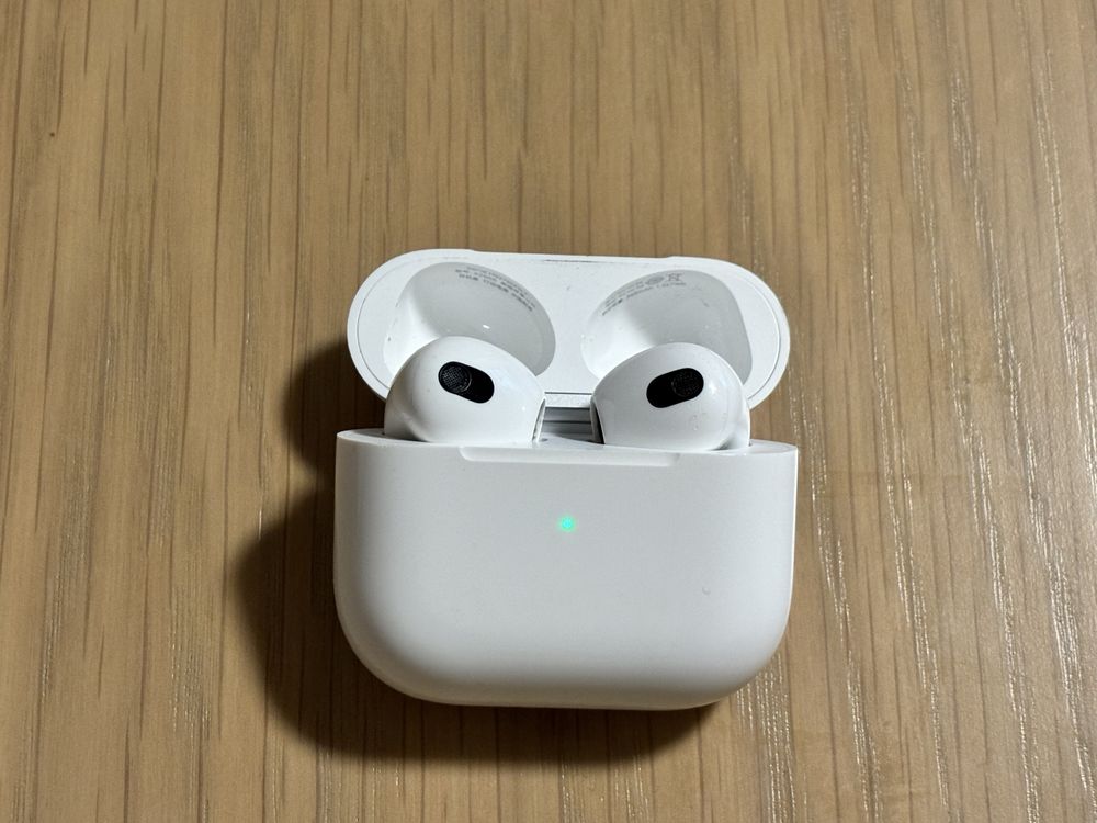 Air pods 3 (трета генерация)
