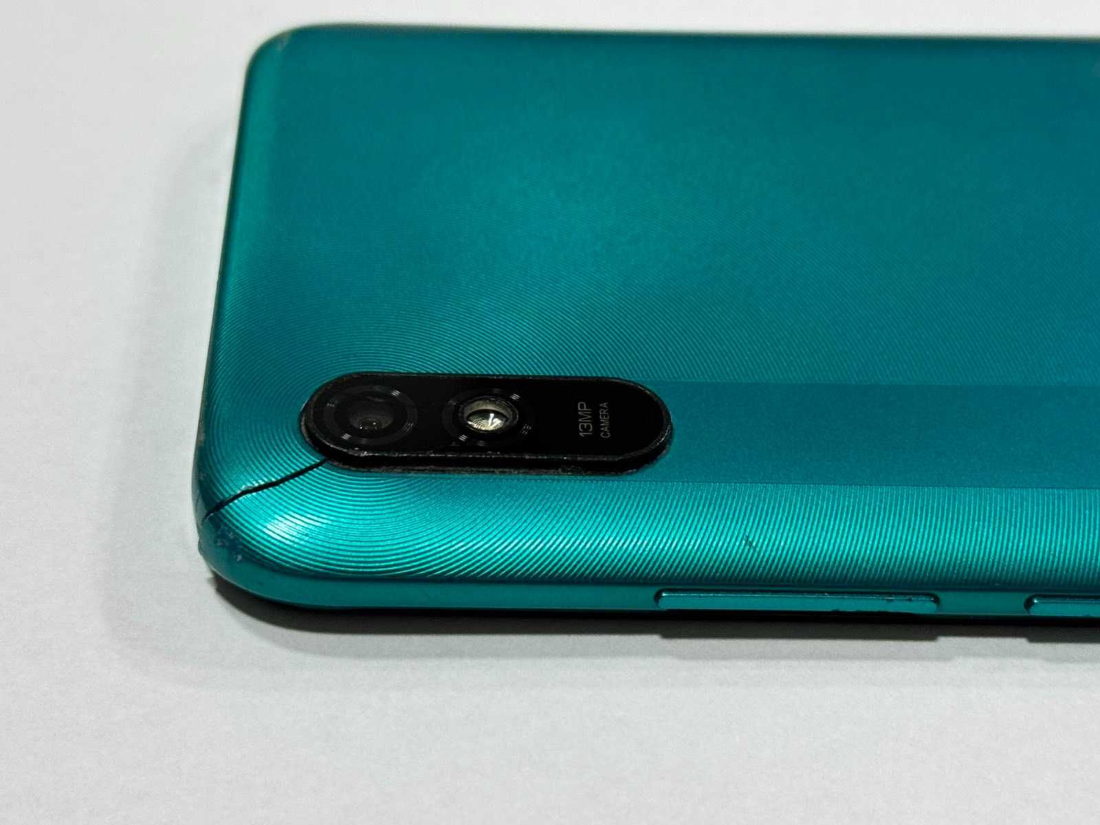 Xiaomi Redmi 9A 32GB - пукнат дисплей