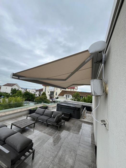 Copertina retractabilă motorizata