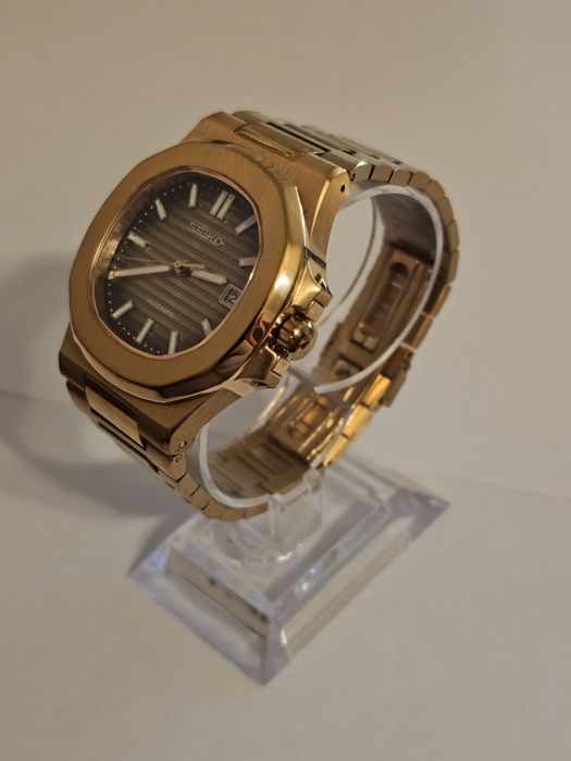 Seiko Nautilus Automatic – Ceas elegant, stilat și fiabil