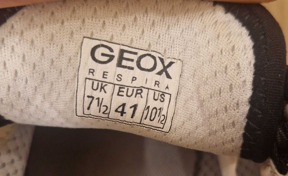 Продавам Маратонки Geox