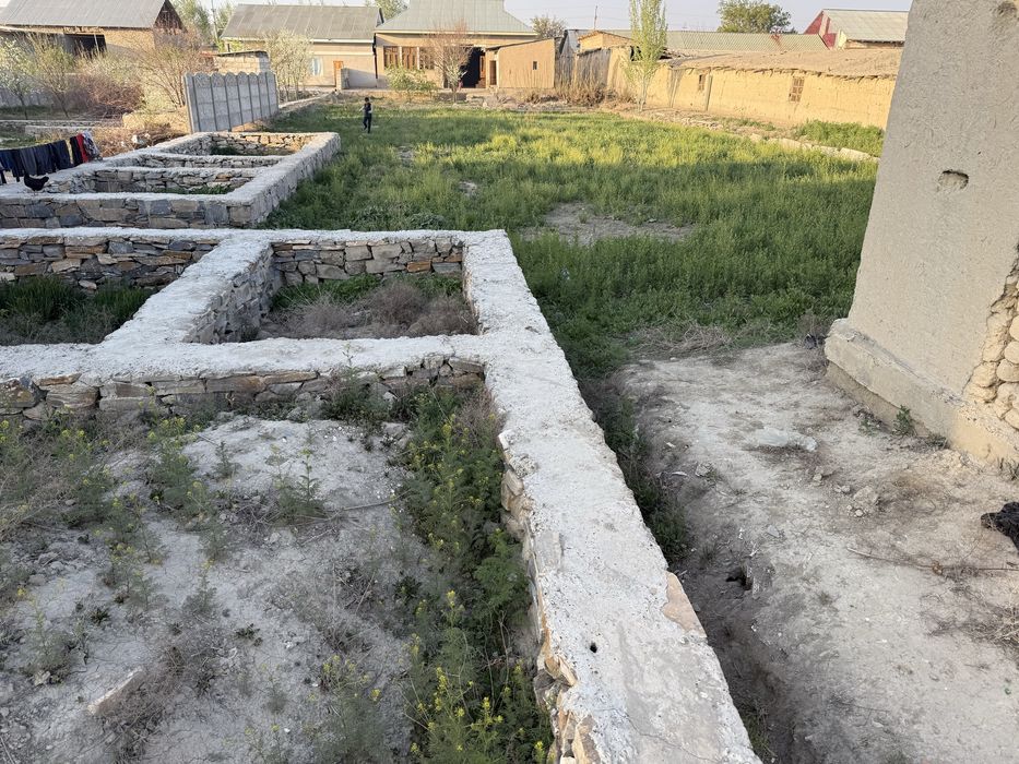 Yer joy uchaskasi sotiladi