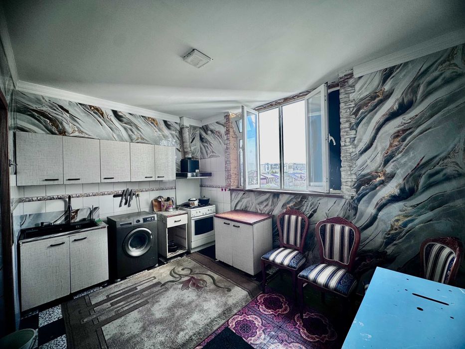 Продаётся 4х комнатная квартира в Сергели