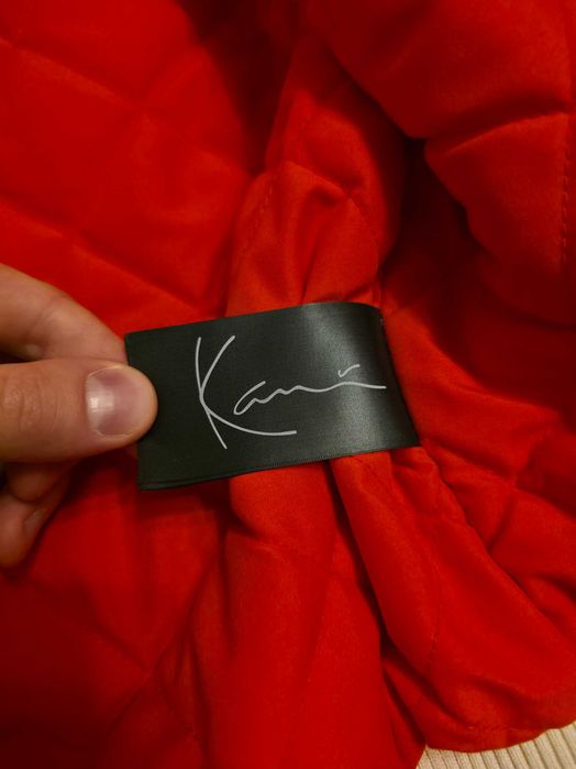 Geaca bomber Karl Kani