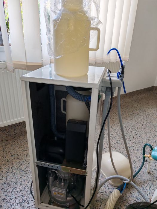 Aspirator stomatologic chirurgical mobil