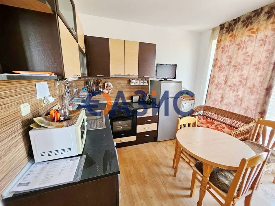 Продава се Двустаен апартамент в к.к. Слънчев бряг - 58 кв.м за 819 €/кв.м - Снимка #2