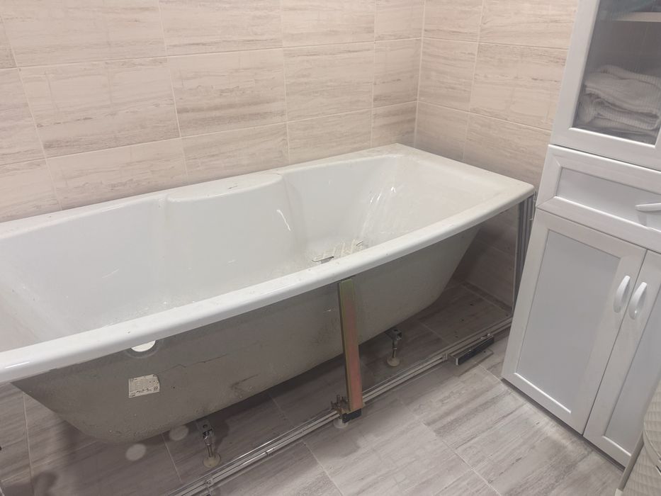 Вана, за къпане чисто бяла рока