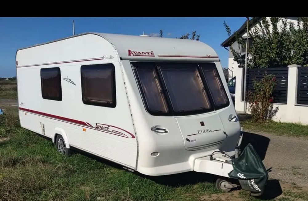 Elddis WhirlWind XL Avante 524 Rulota Elddis Avante 524 cu cort mare pe toata lungimea rulotei nou.