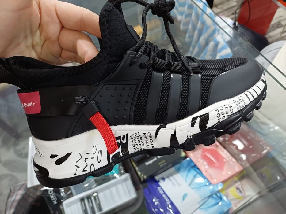 Зимние кроссовки