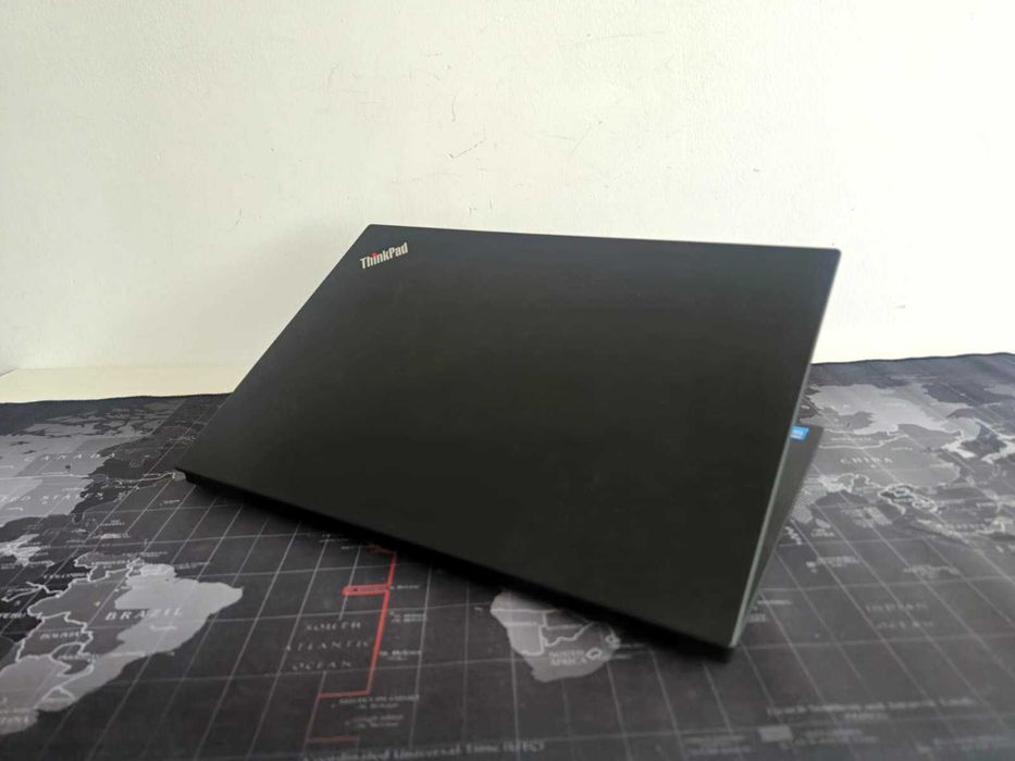 ThinkPad T14 gen 2– Eficiență de top într-un design compact