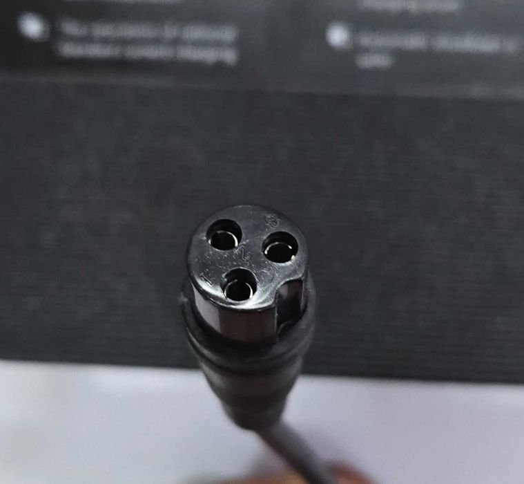 Зарядно устройство 48V за тягови акумулатори с дисплей.