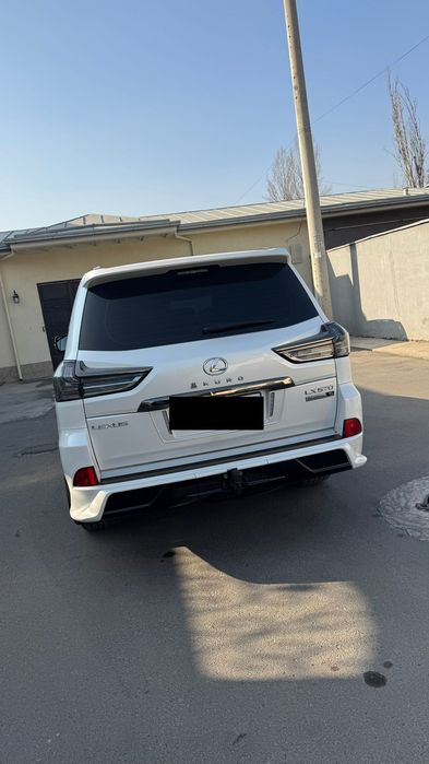 Lexus LX570 KURO