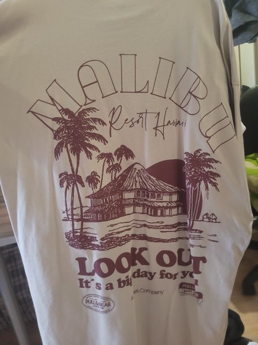 Одежда СРОЧНО носилось 2-3 раза