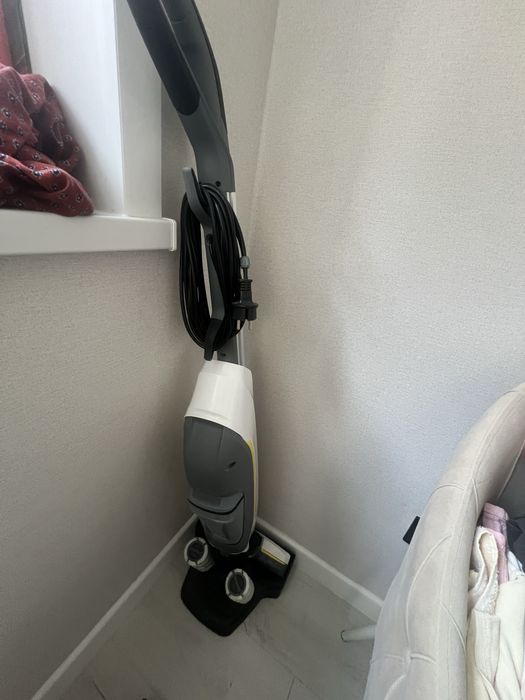 Продам электрошвабру Karcher FC5 Premium