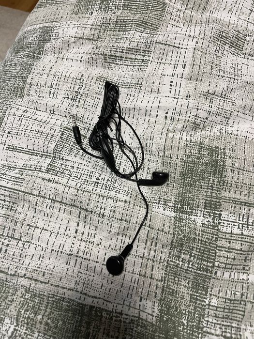 Слушалки с кабел