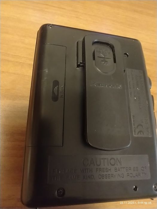 Музикален касетен плеър (уокмен) с вградено AM/FM радио