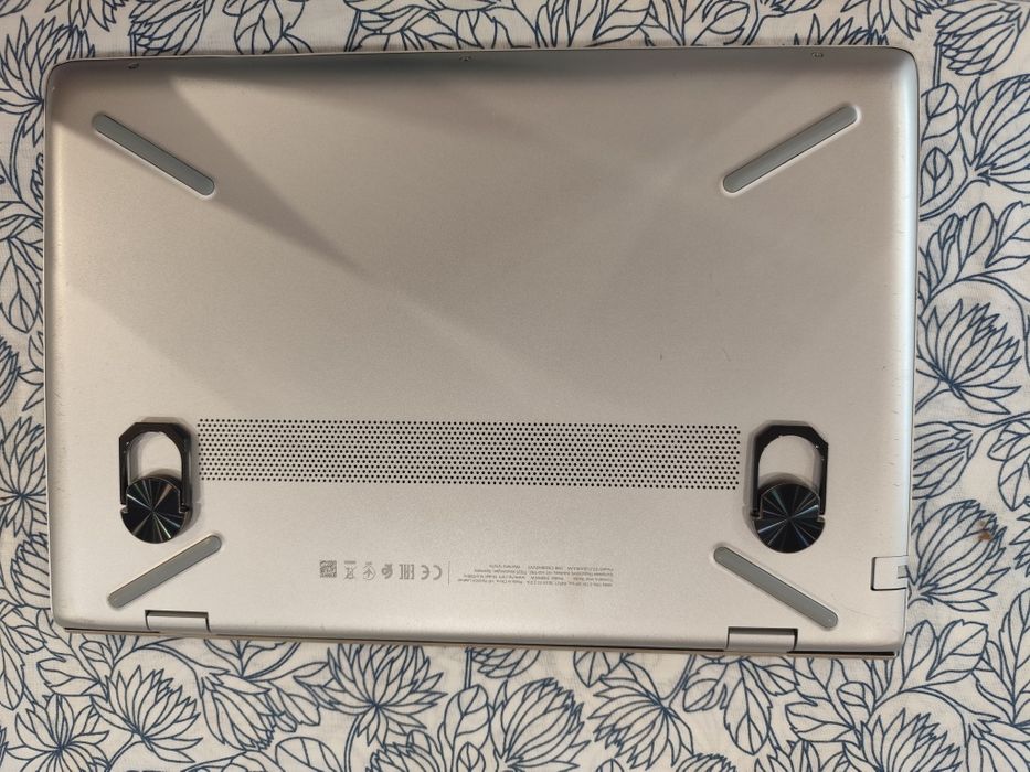 Продавам лаптоп HP