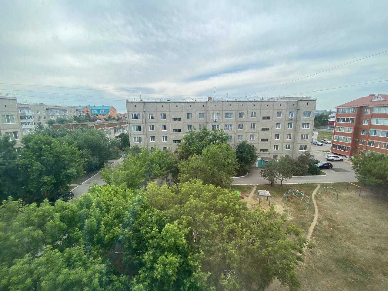 Продается 1-комнатная улучшенной планировки в 7-м микрорайоне!