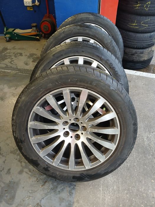 Vand sau schimb cu telefon IPhone 12-15