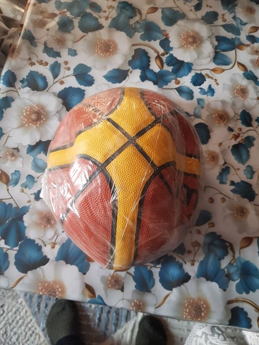 Продам мяч баскетбольный