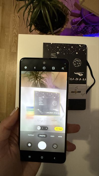 Samsung Galaxy A51 white