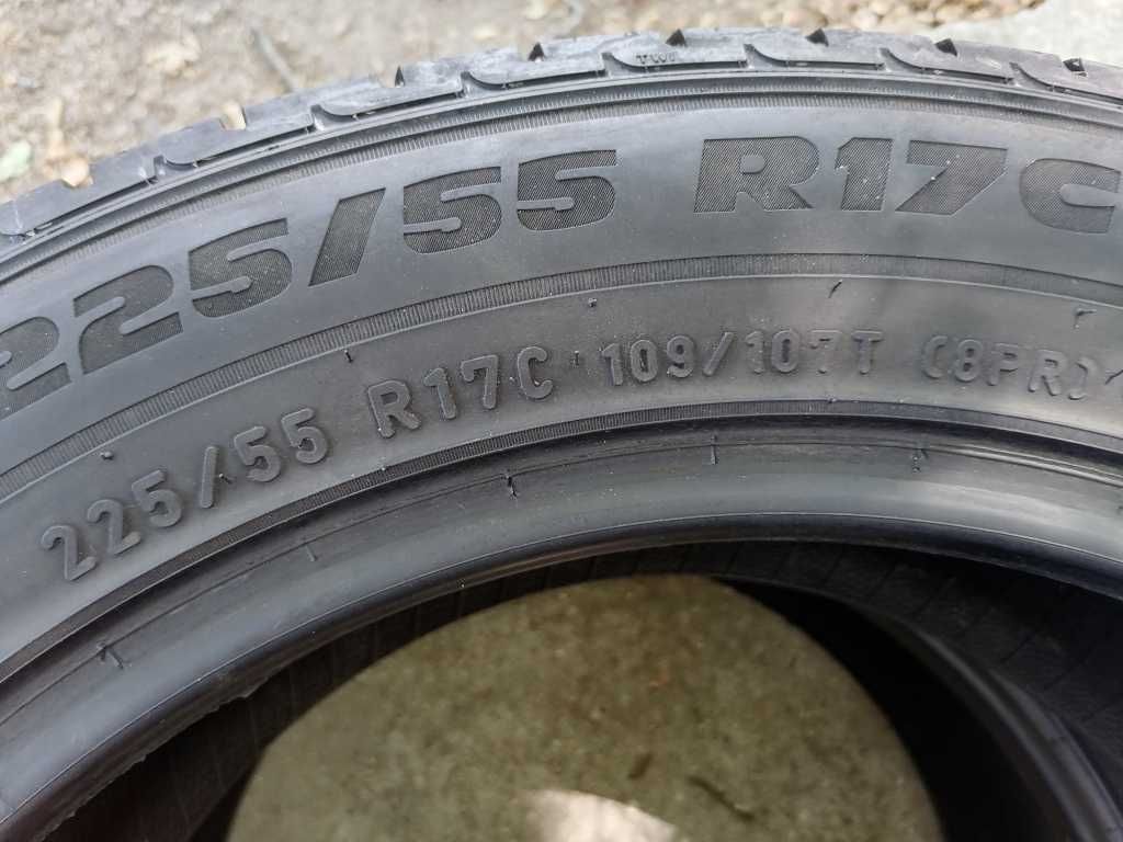 2 бр. Pirelli Carrier 225/55R17C DOT 2721