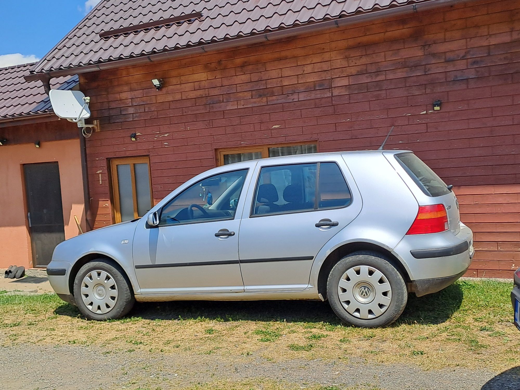 Vând golf 4 în stare foarte bună