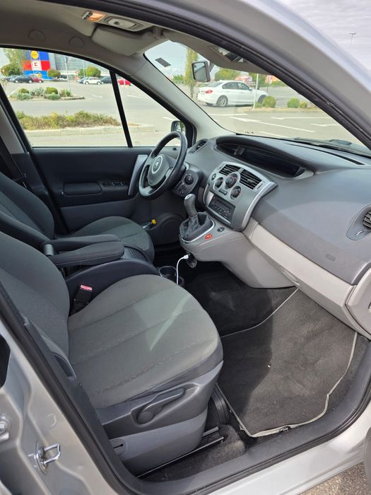 Vând Renault Scenic 1.5 Diesel 106 CP 2008 în stare foarte bună