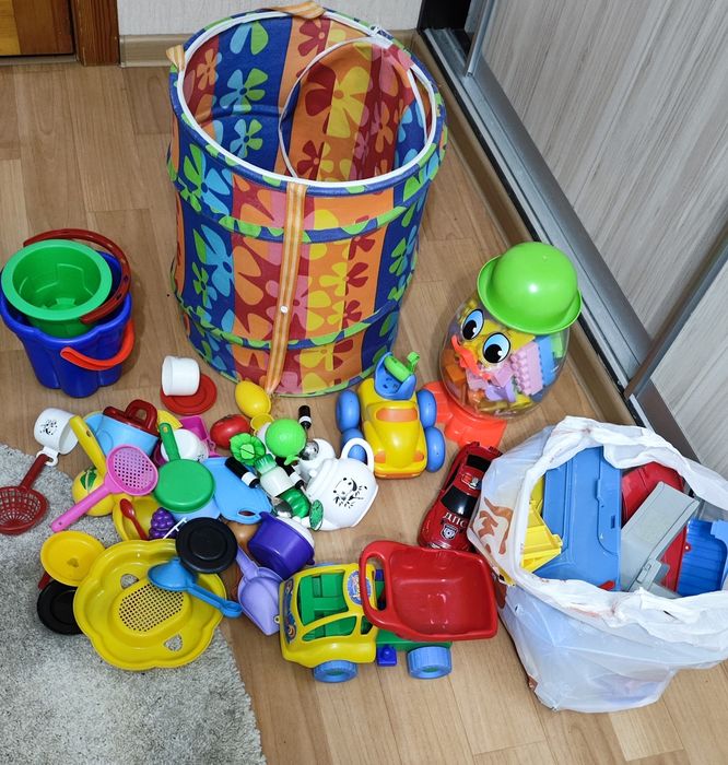 Игрушки продам все что на фото