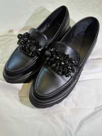 Vand loafers/mocasini. nr. 37