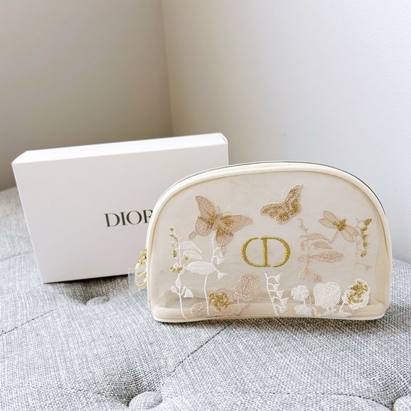 Нов несесер с кутия Dior