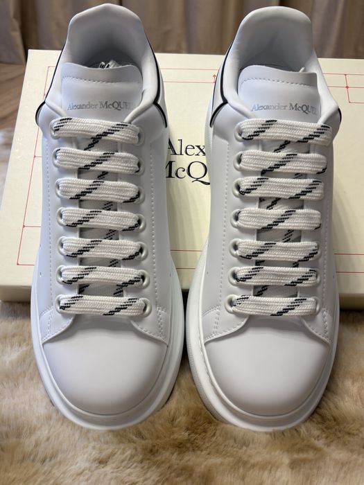 adidasi Alexander McQueen