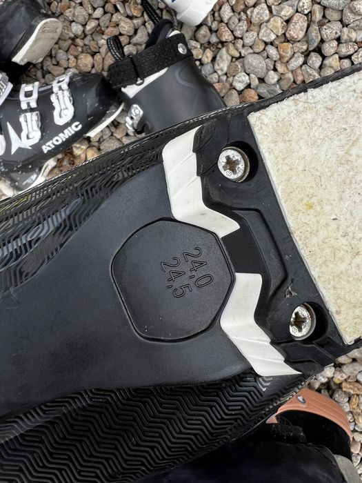 Clapari schi Atomic Salomon Nordica Rossignol 24-24,5