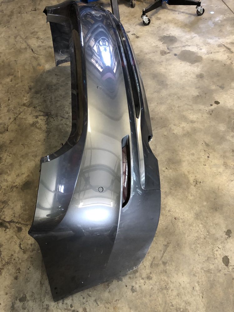 Задна броня БМВ Ф30 /седан/ (zadna bronq bmw f30)