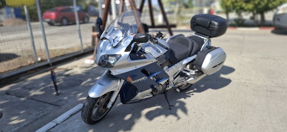 Vând motocicleta FJR1300A