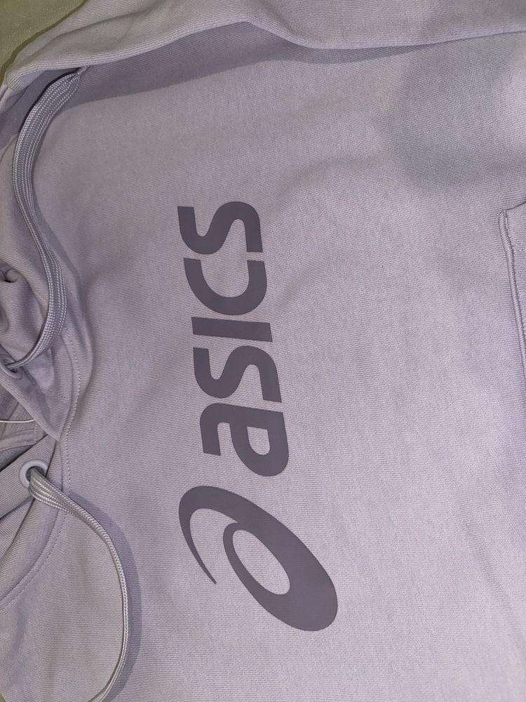 Спортен екип Asics