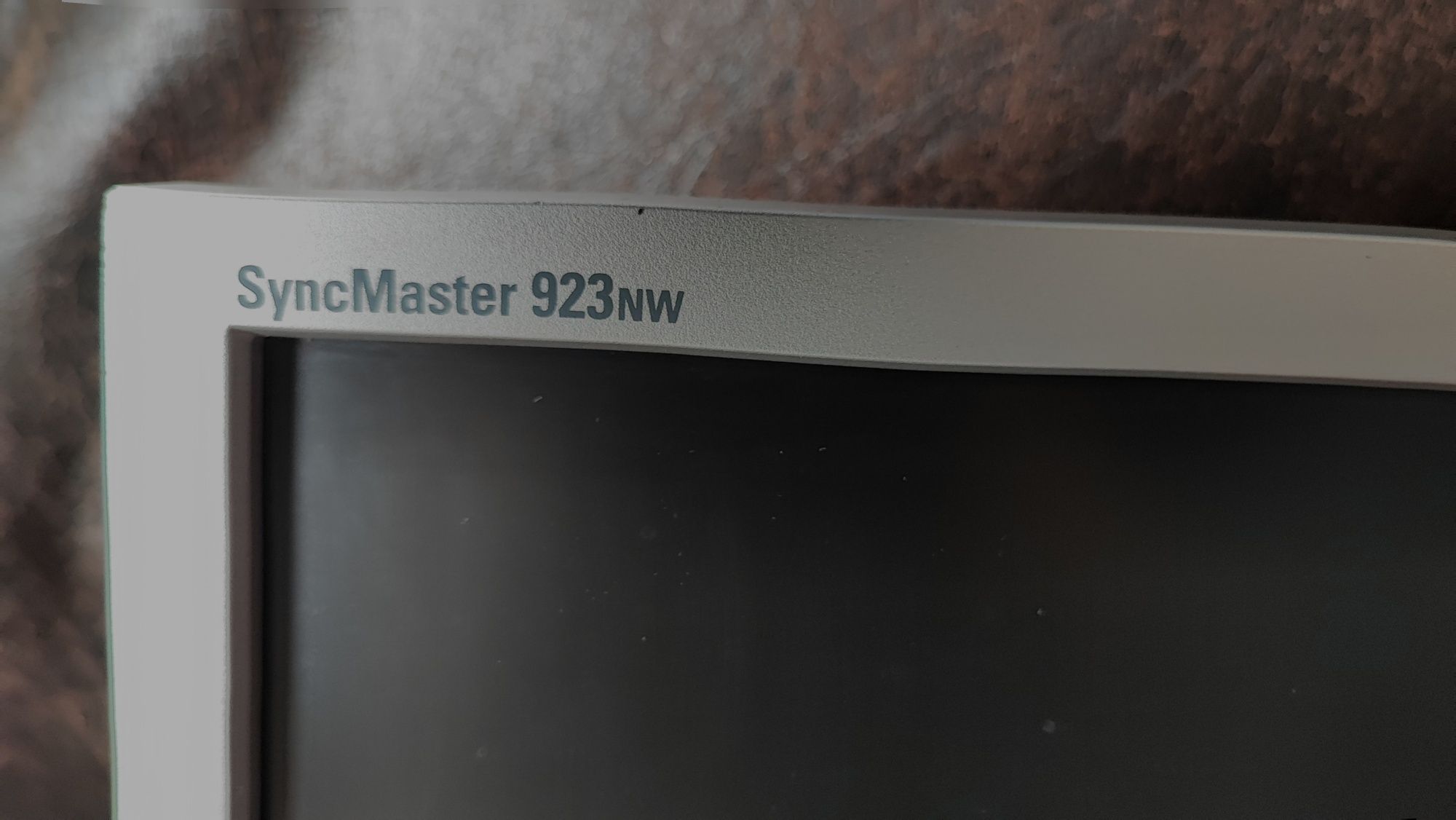 LSD монитор SyncMaster 923NW 19 inch
