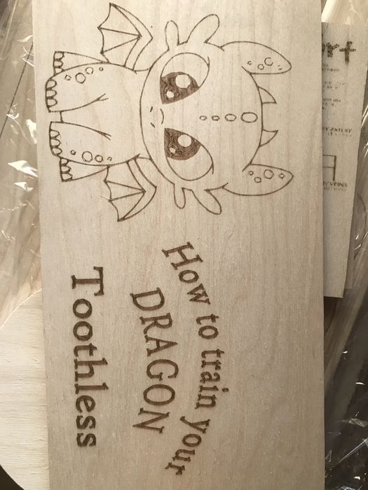 Гравирани табели