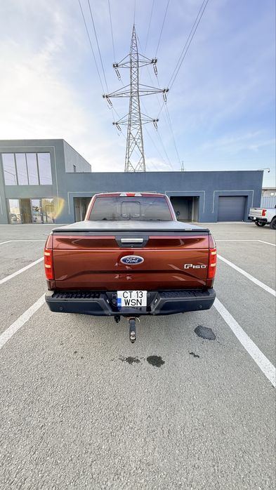 Ford F-150 XLT Crew Cab