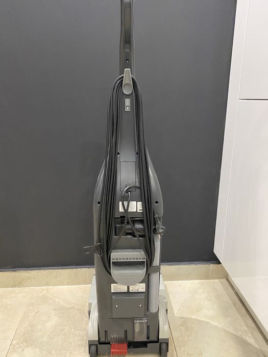 Машина за почистване Lindhaus LW 30 pro