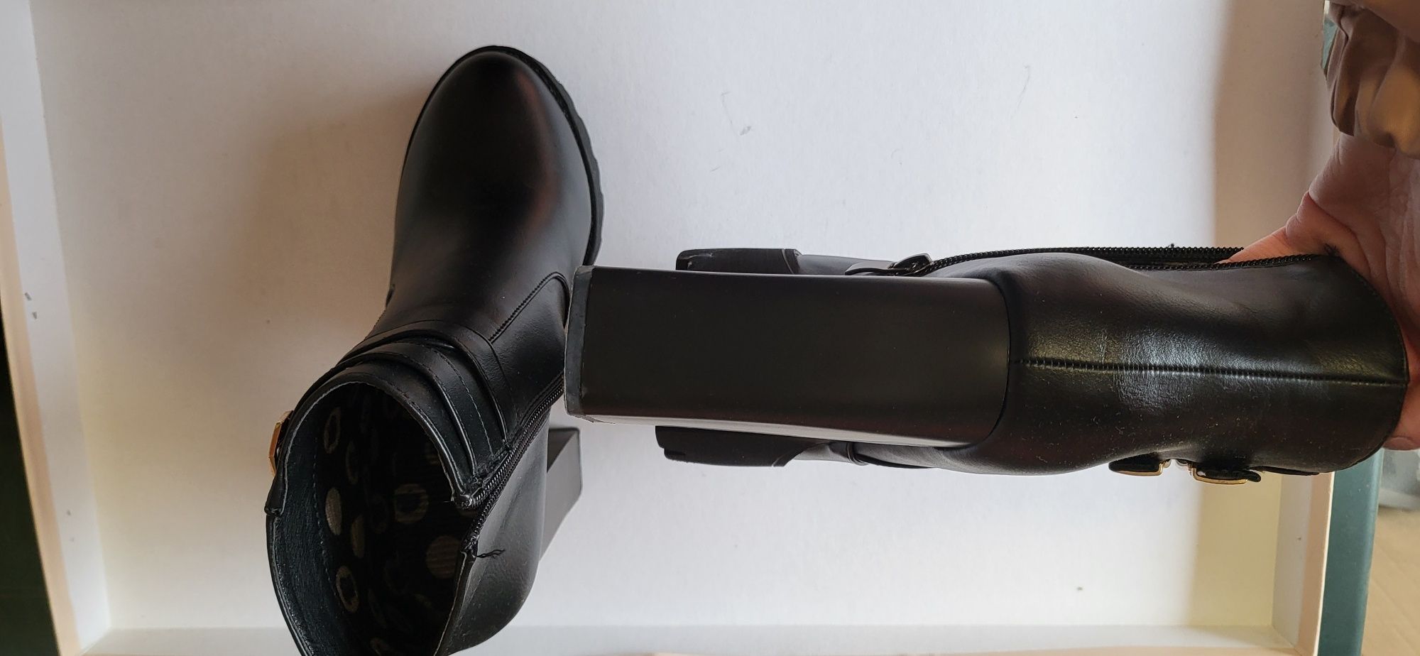 Botine imitatie piele
