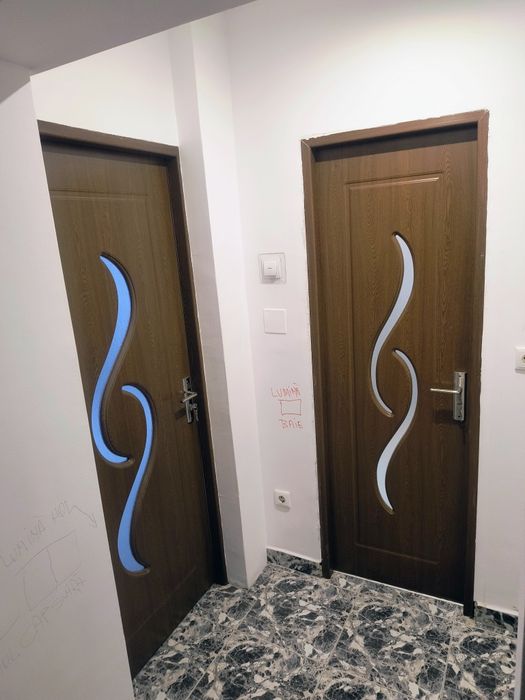 Donez uși interior