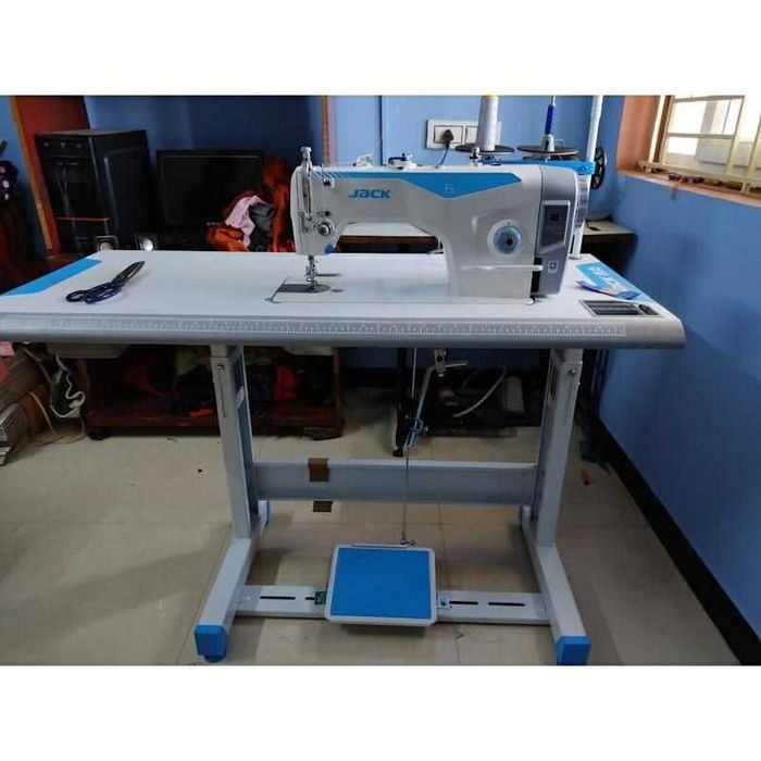 Jac F5 tikuv mashinasi sotiladi